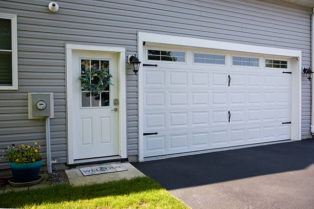 24/7 Emergency Garage Door Panel Replacement experts in Vance, AL